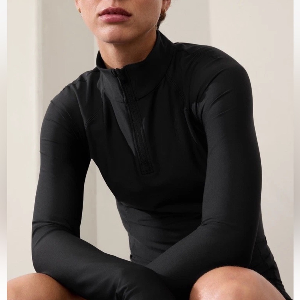 NWT - Athleta Interval Half Zip Black Small